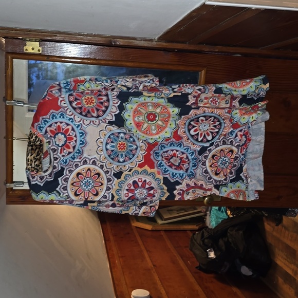 Fun top - Picture 1 of 2